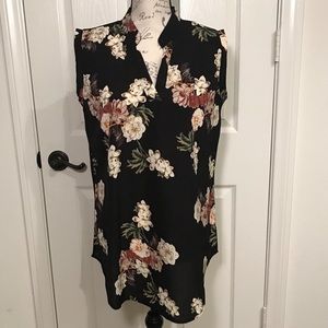 Floral v-neck tunic